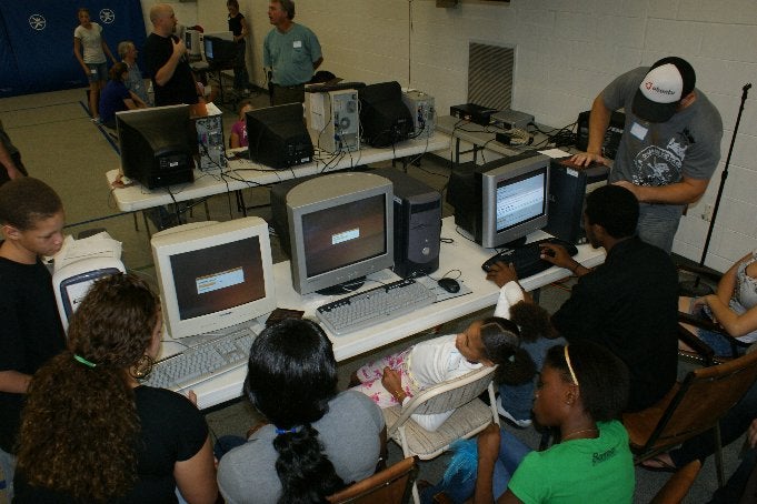 Kids working on computers Kids working on computers