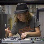 俄勒冈州立大学 OSU 开源实验室的 Emily Dunham