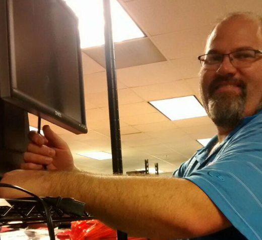 Ken testing monitors Ken testing monitors