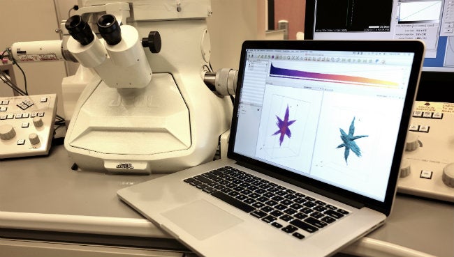 tomviz works with electron microscopes tomviz works with electron microscopes